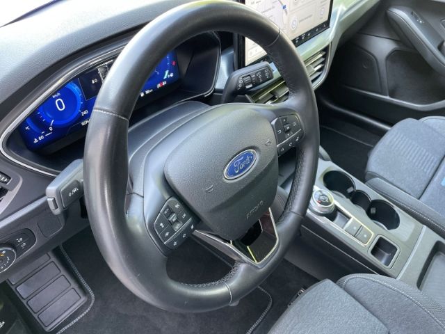 Fahrzeugabbildung Ford Focus 1.5 EcoBlue Active X Autom. AHK, Sitzheizu