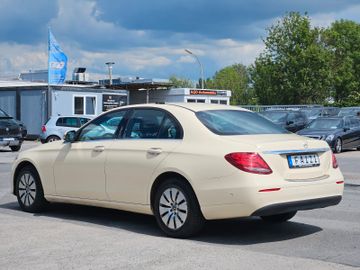 Mercedes E 200 - 6