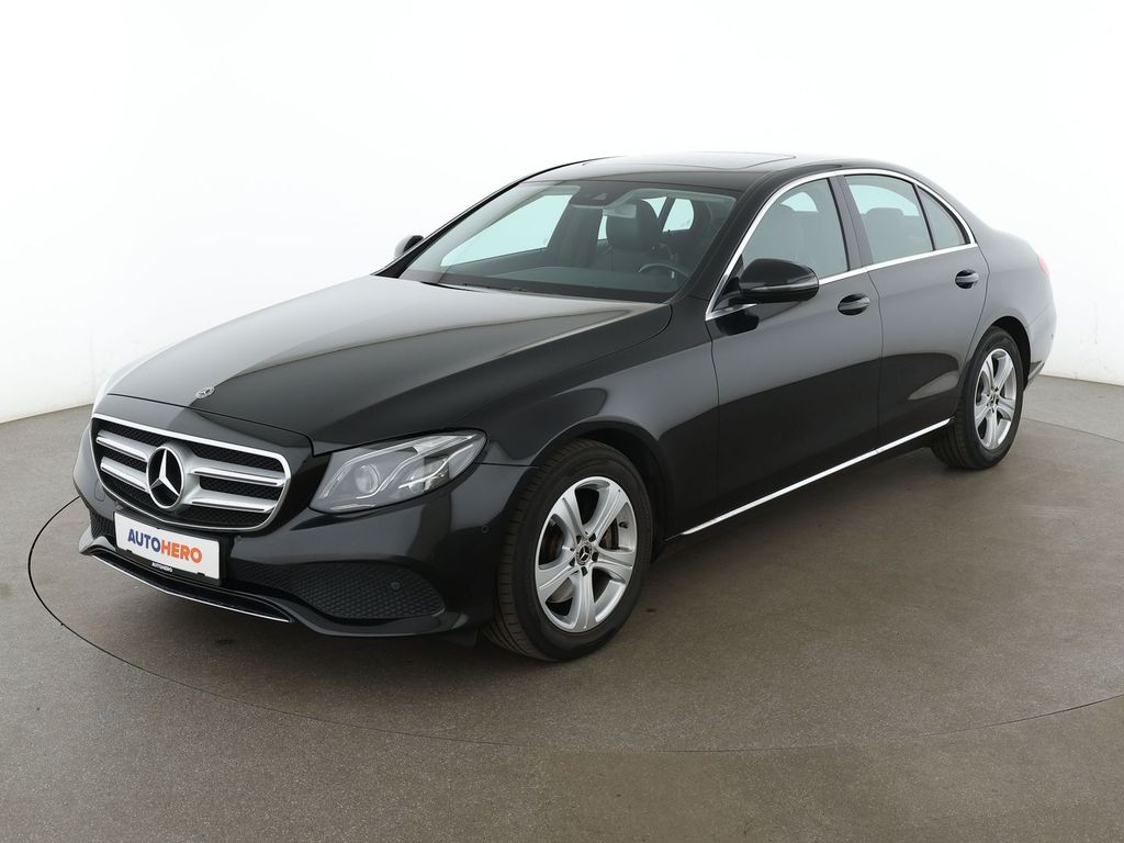 Image of Mercedes-Benz E 200