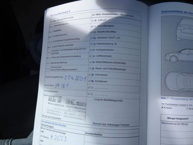 Fahrzeugabbildung Volkswagen Touran Cup/2.Hd/Xenon/StH/Pano/AHK