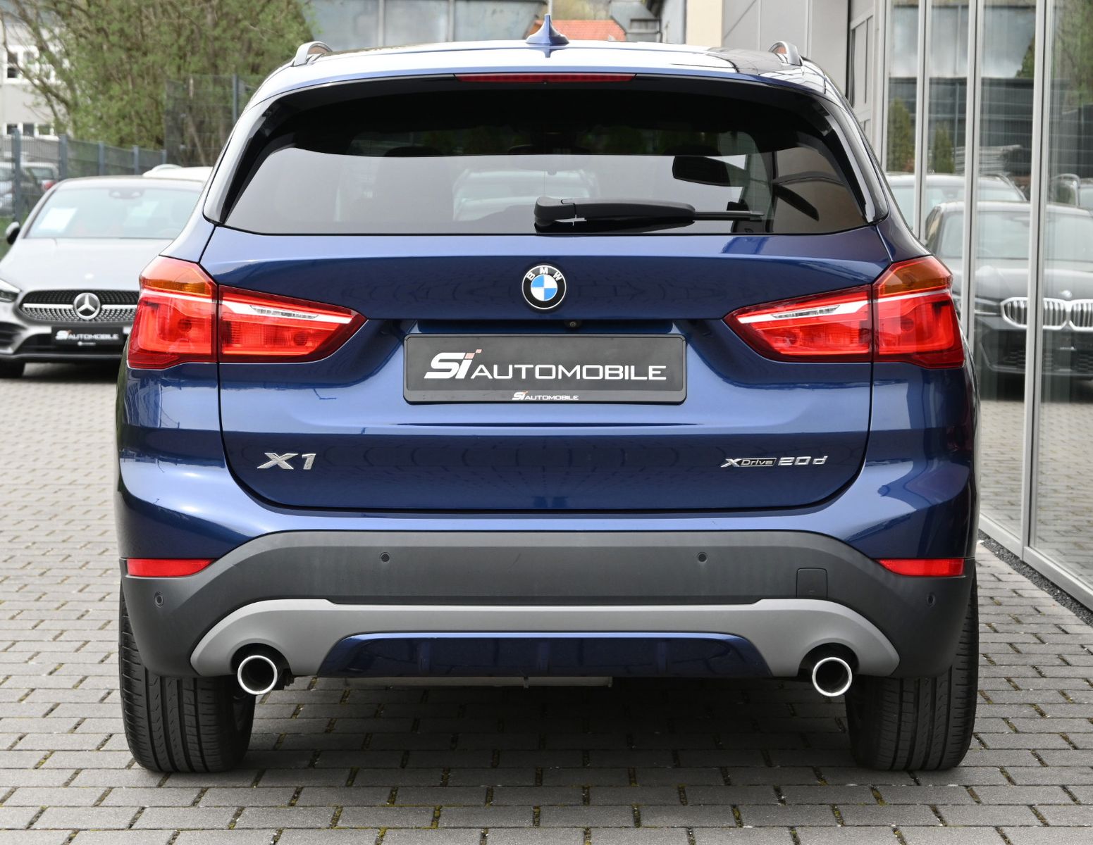 Fahrzeugabbildung BMW X1 xDr20d SPORT °AHK°KAMERA°LEDER°MEMO°NAVI°PANO