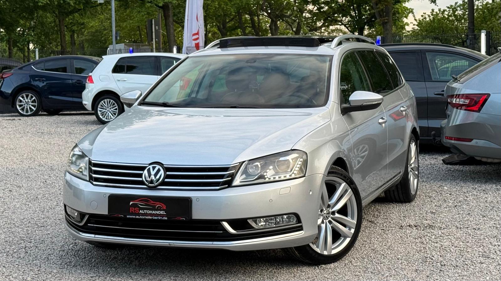Volkswagen Passat Variant Highline 2.0 TSI*Pano*LED*ACC*211