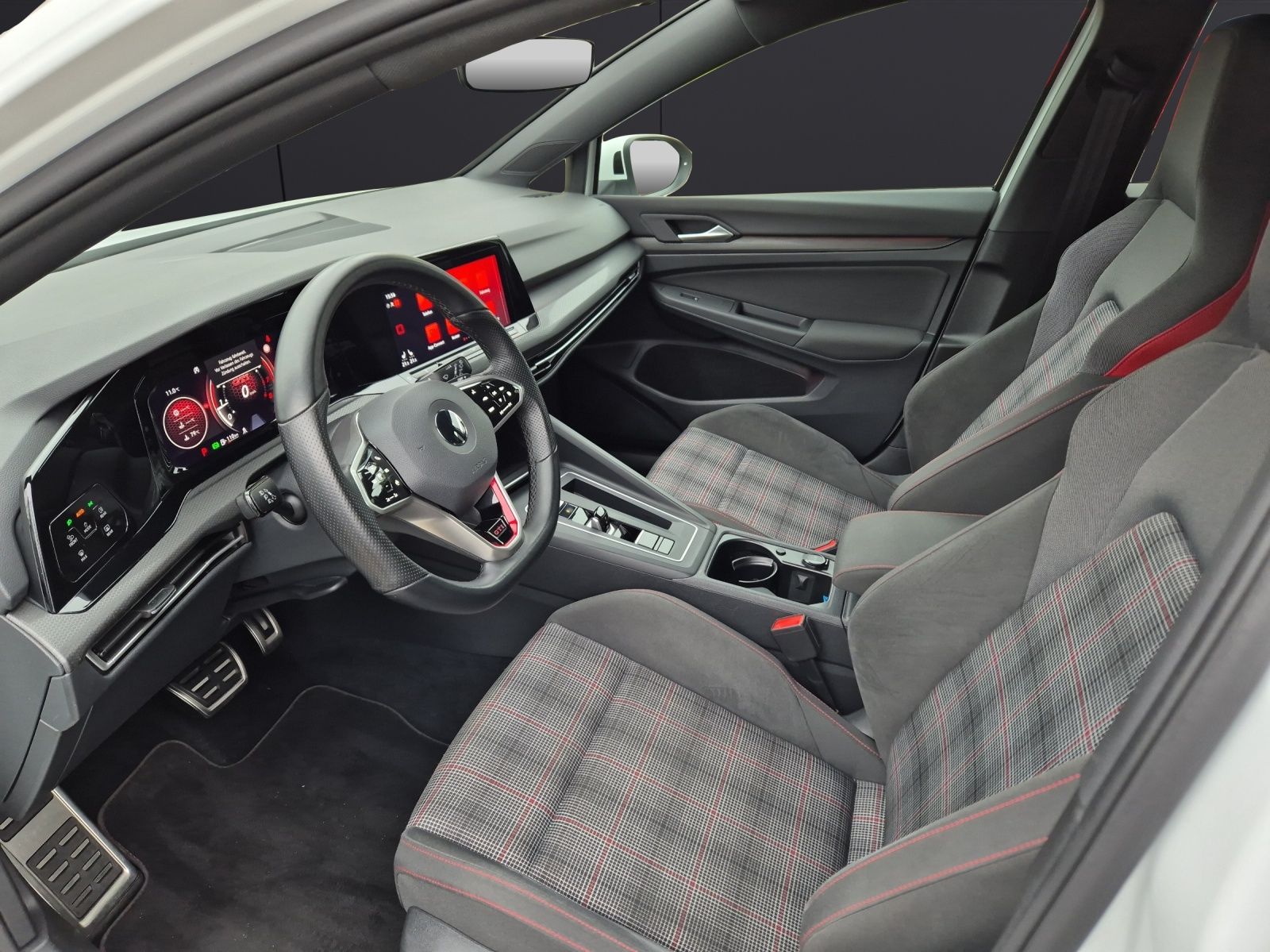 Fahrzeugabbildung Volkswagen Golf VIII GTI TSI DSG ACC LED AHZV