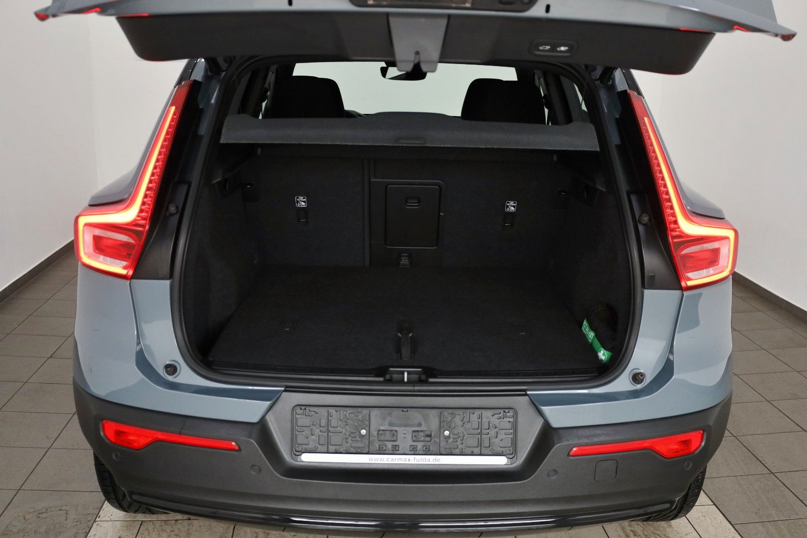 Fahrzeugabbildung Volvo XC40 Plus Recharge Navi,SH,StandHZ,Kamera,ACC