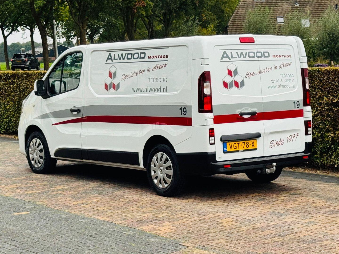 Renault Trafic 2.0 dCi A/C 175718 KM Kasten