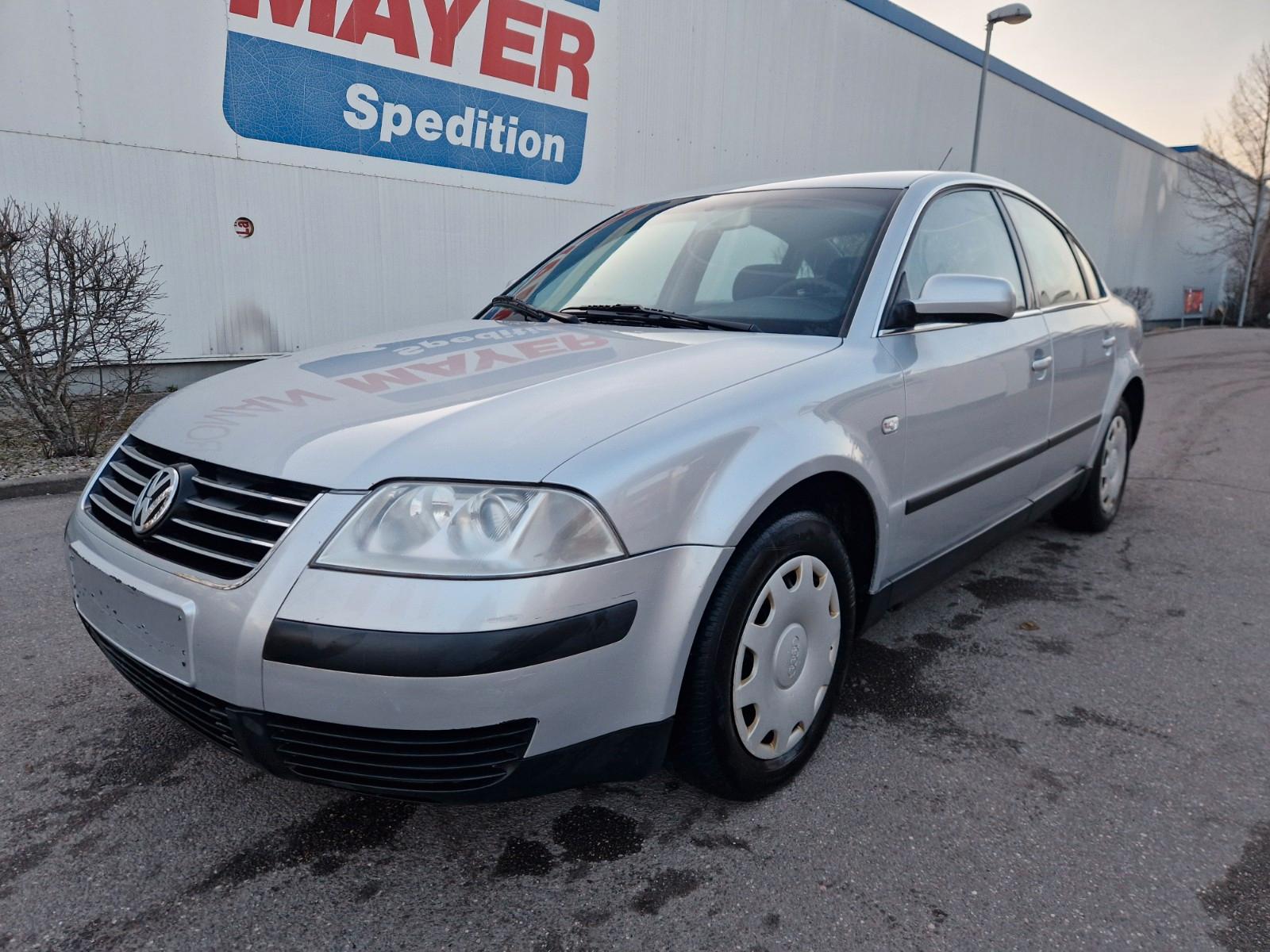 Volkswagen Passat 1.6 Trendline Gepflegt,Klima