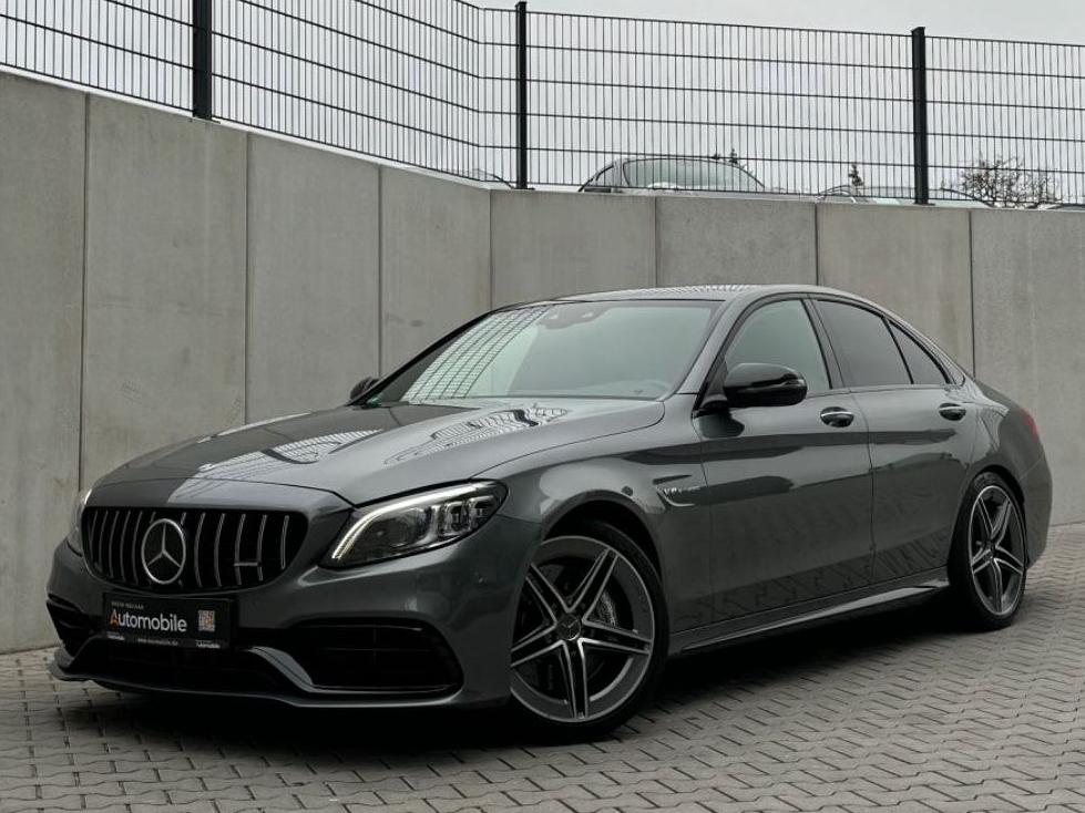 Mercedes-Benz C 63 AMG