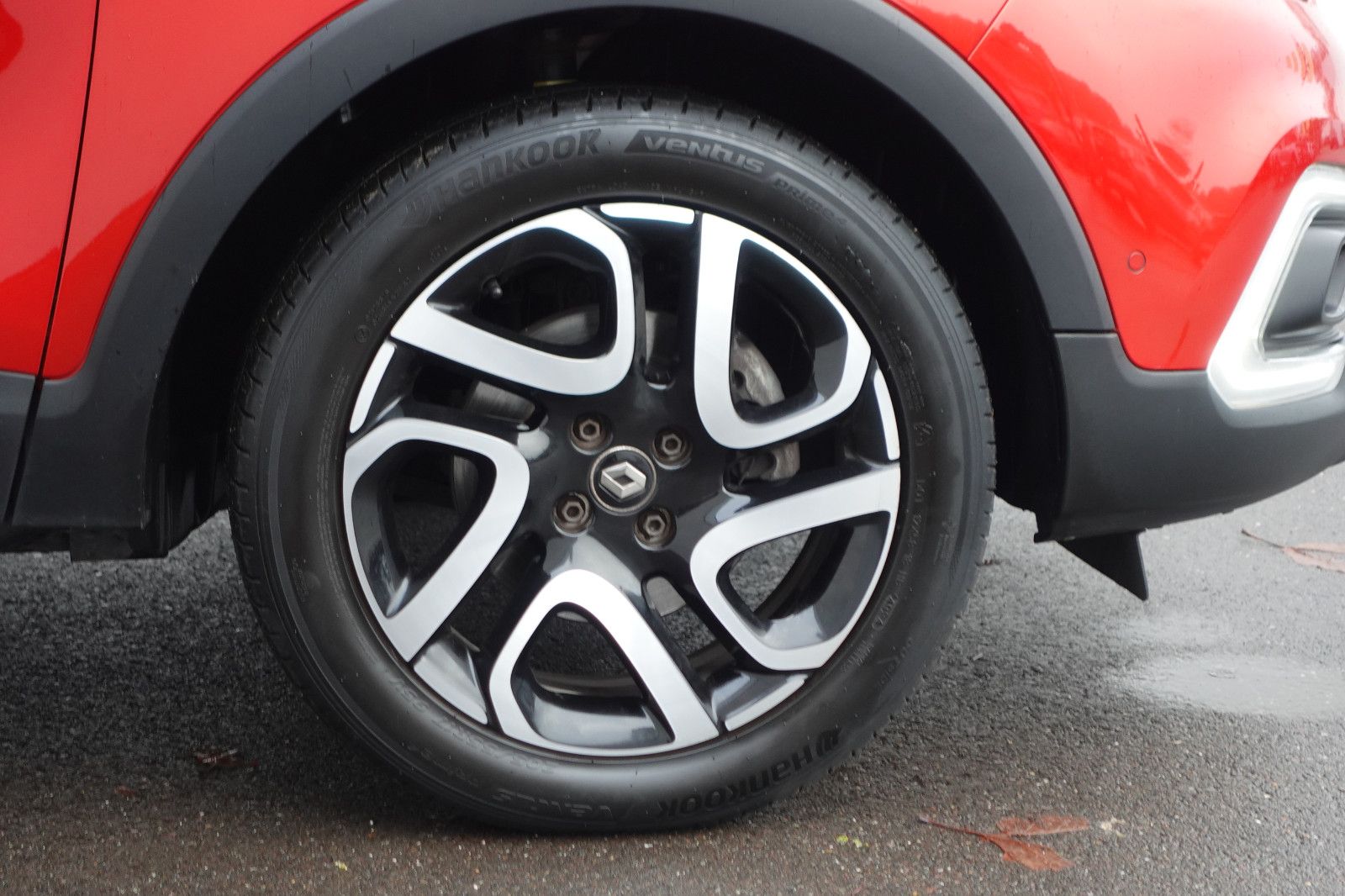 Fahrzeugabbildung Renault Captur BOSE Edition 1.3TCe,Navi,Sitzhzg,AHK,LED
