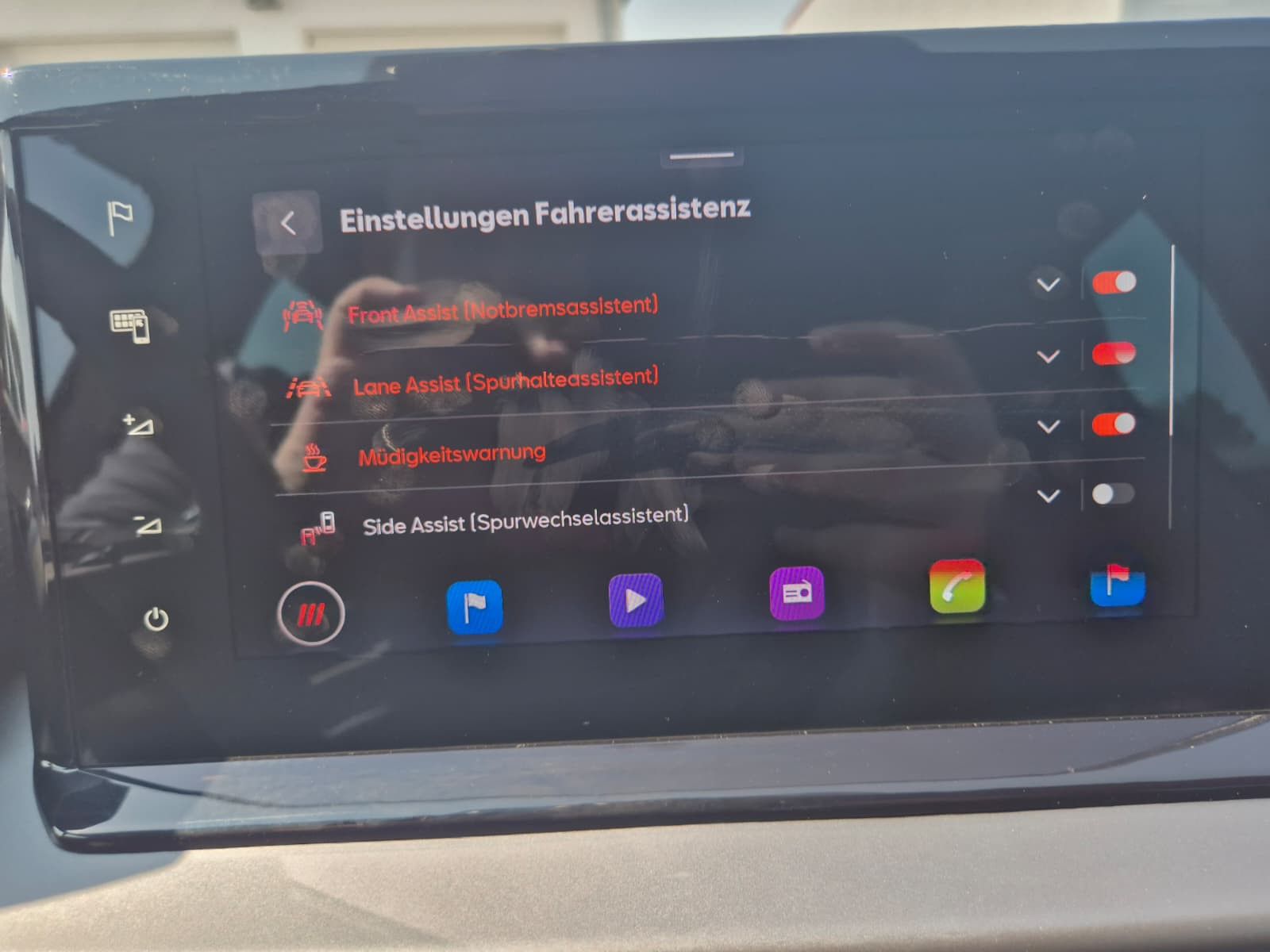 Fahrzeugabbildung SEAT Arona 1.5 TSI DSG FR Black Edition*LED*ACC*AHK*
