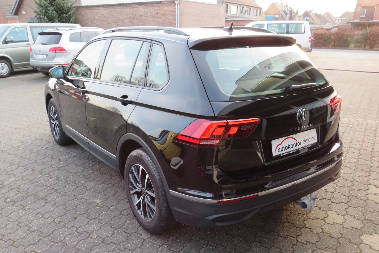 Fahrzeugabbildung Volkswagen Tiguan Life TDI DSG AHK NAVI KAMERA LED ACC GJ