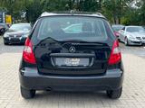 Mercedes-Benz A 180, Reifen neu, TÜV neu, Bremse h. neu - gebrauchte Mercedes-Benz A 180 aus dem Jahr 2009