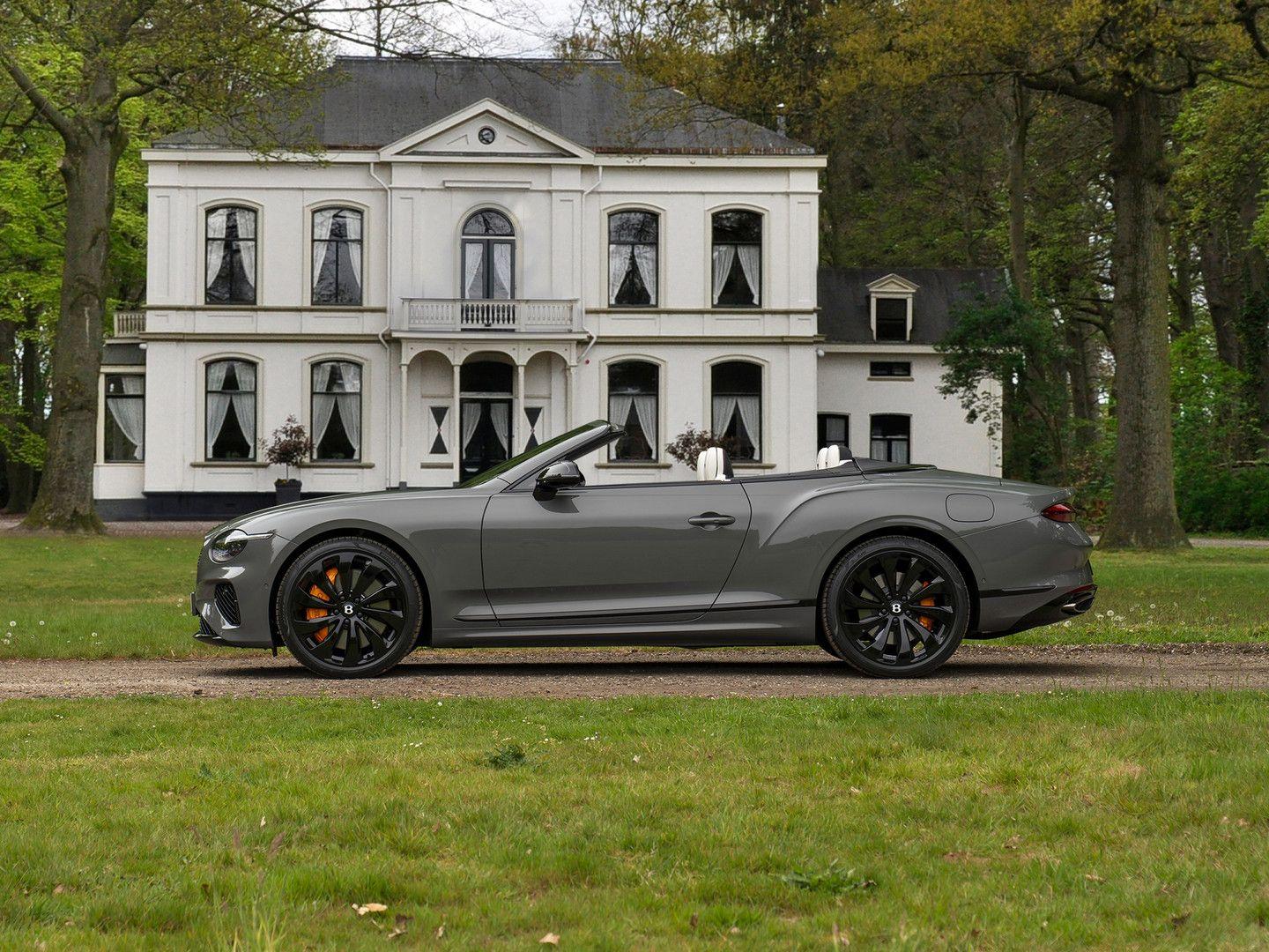 Bentley Continental GTC 4.0 V8 Hybrid | Naim | Mulliner