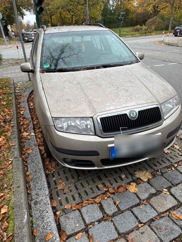 Skoda Fabia 2.0 mit TÜV Fahrbereit. Kein F...