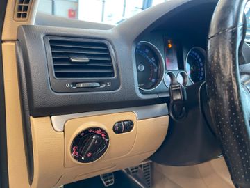 Volkswagen Golf V Lim. GTI *Klima*SHZ*Vollleder*TÜV neu*