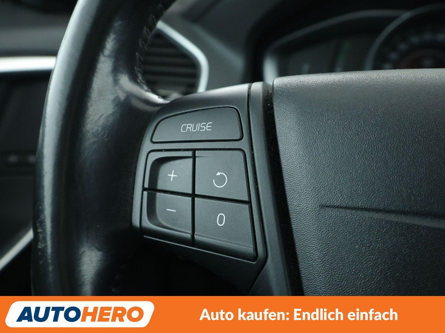 Volvo XC60 2.0 D3 Kinetic 2WD*NAVI*XENON*TEMPO*PDC*SHZ