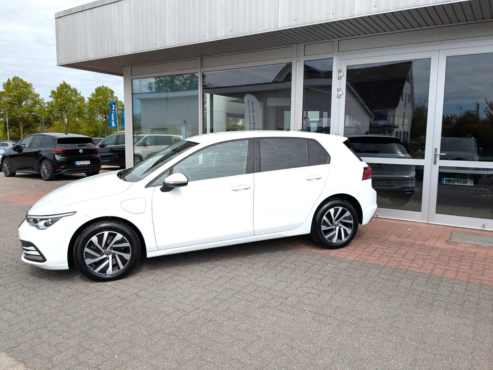 Volkswagen Golf VIII Style eHybrid*LED*ACC*Memory*Carplay*