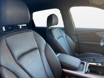 Audi Q7 - 10