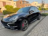 Porsche Turbo 500 Ps - Porsche Cayenne aus 2012: Turbo