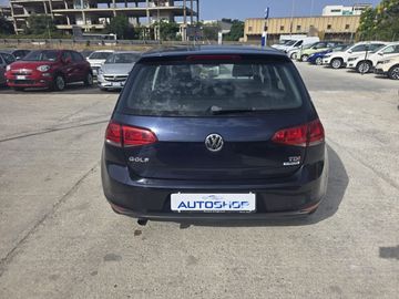 Volkswagen Golf - 5