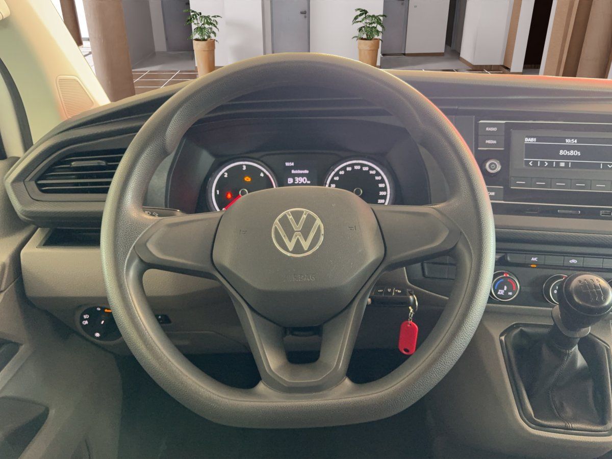 Fahrzeugabbildung Volkswagen T6.1 2.0 TDI Pritsche Doppelkabine LR AHK