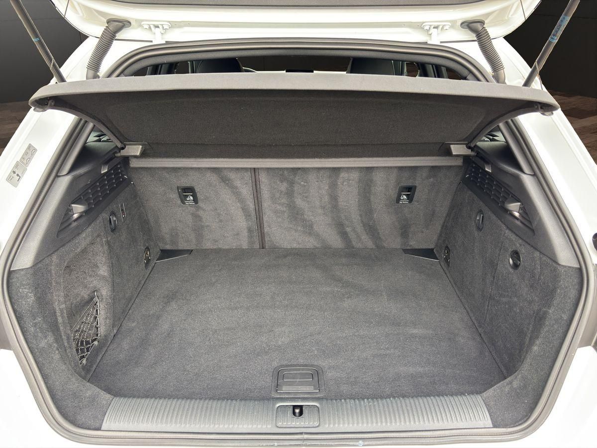 A3 35 TFSI S-Tronic  S-Line/Plus NAVI GRA AHK