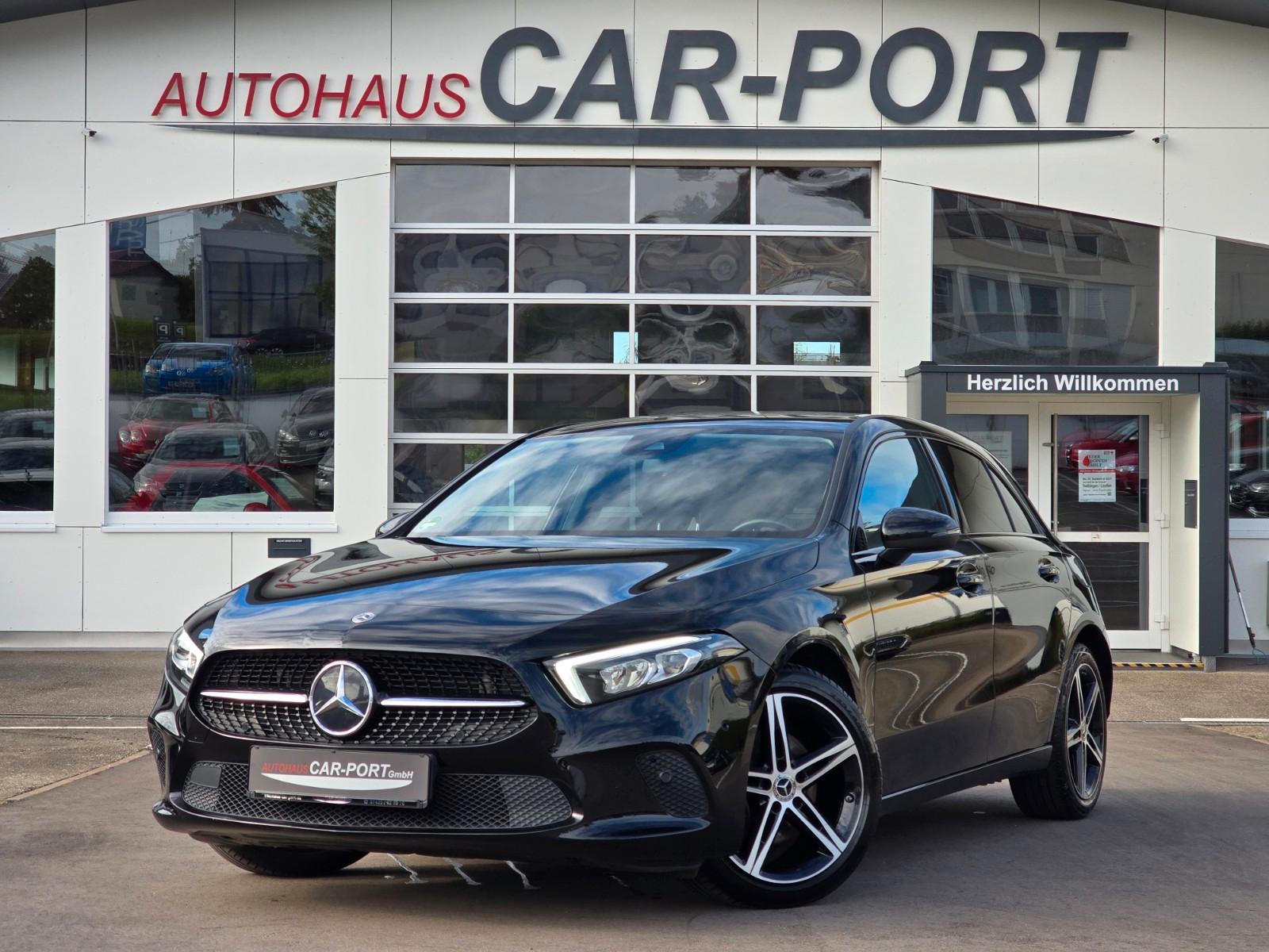 Mercedes-Benz A 200 d| PARKTRONIC| SHZ