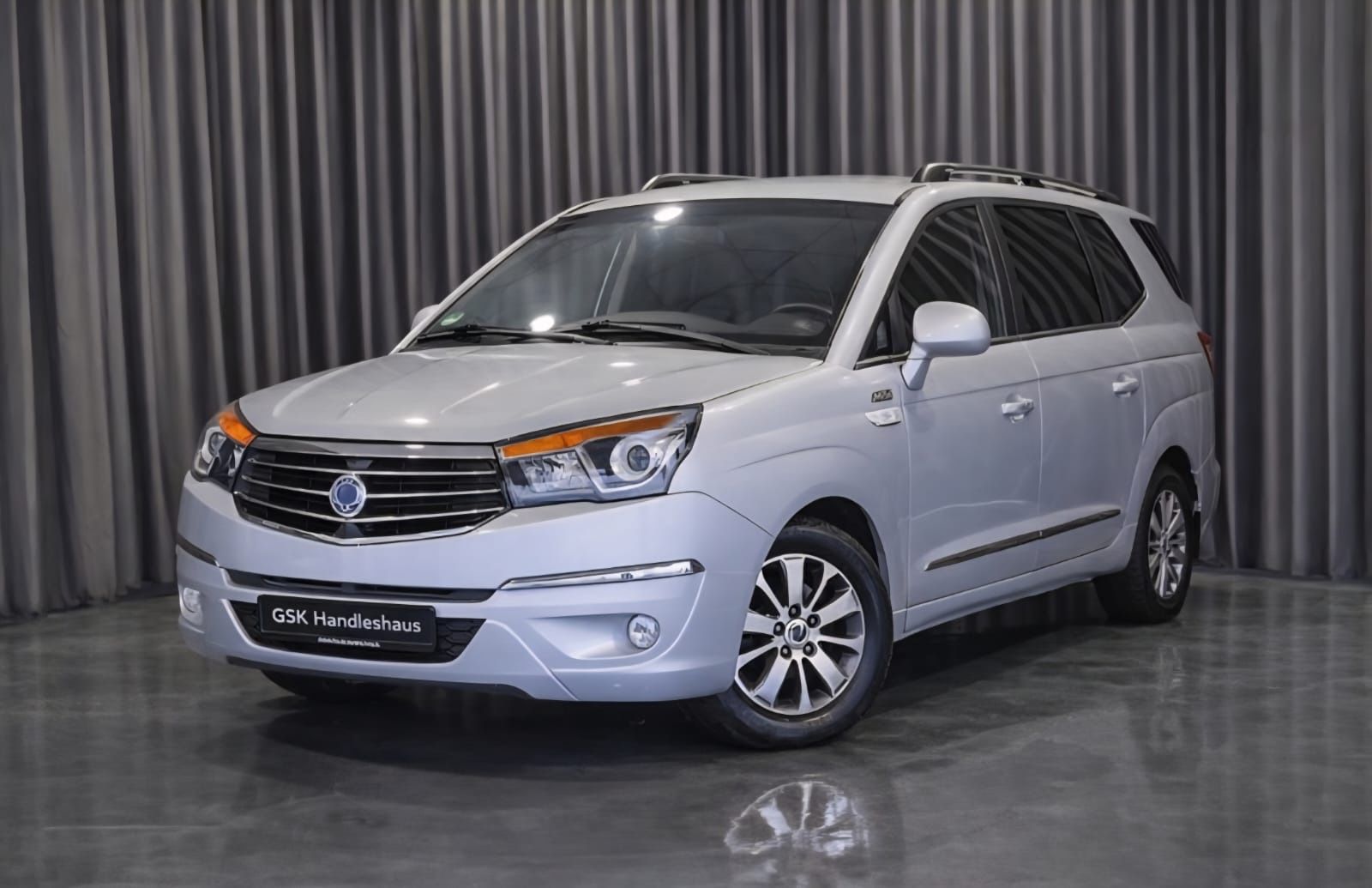 SSANGYONG Rodius