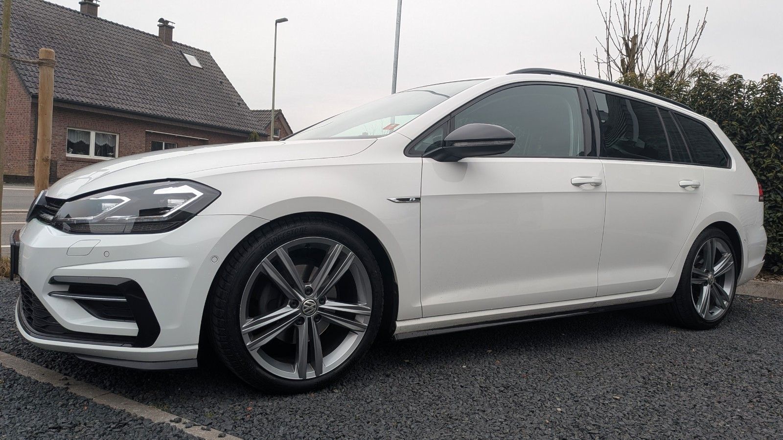 VW Golf 2.0 TDI Variant R-Line Sport AHK Kamera