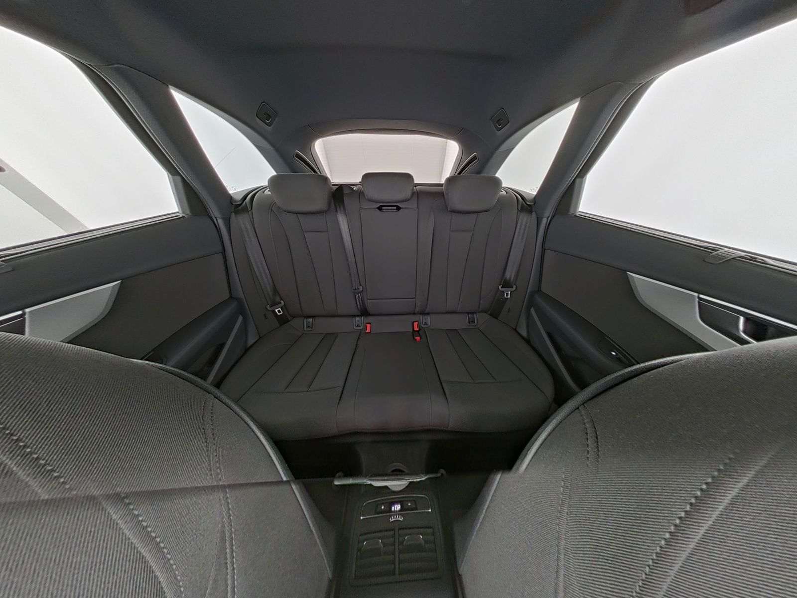 Audi A4 - Bild 17