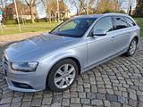 Audi A4 2.0 TDI  Avant+XENON+AHK+NAVI+TÜV 03.2027