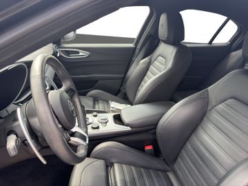 Alfa Romeo Giulia Veloce Q4 2.0 Turbo 16V Kam.+KeyLess+SHZ