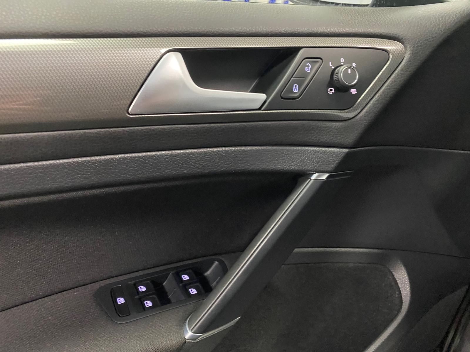 Fahrzeugabbildung Volkswagen Golf Variant VII 1.0 TSI Join+APP+ALLWETTER+NAVI
