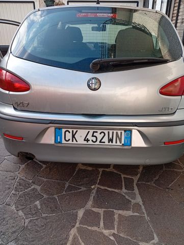 Alfa Romeo 147 1.9 JTD (115 CV) cat 5p. Distinct