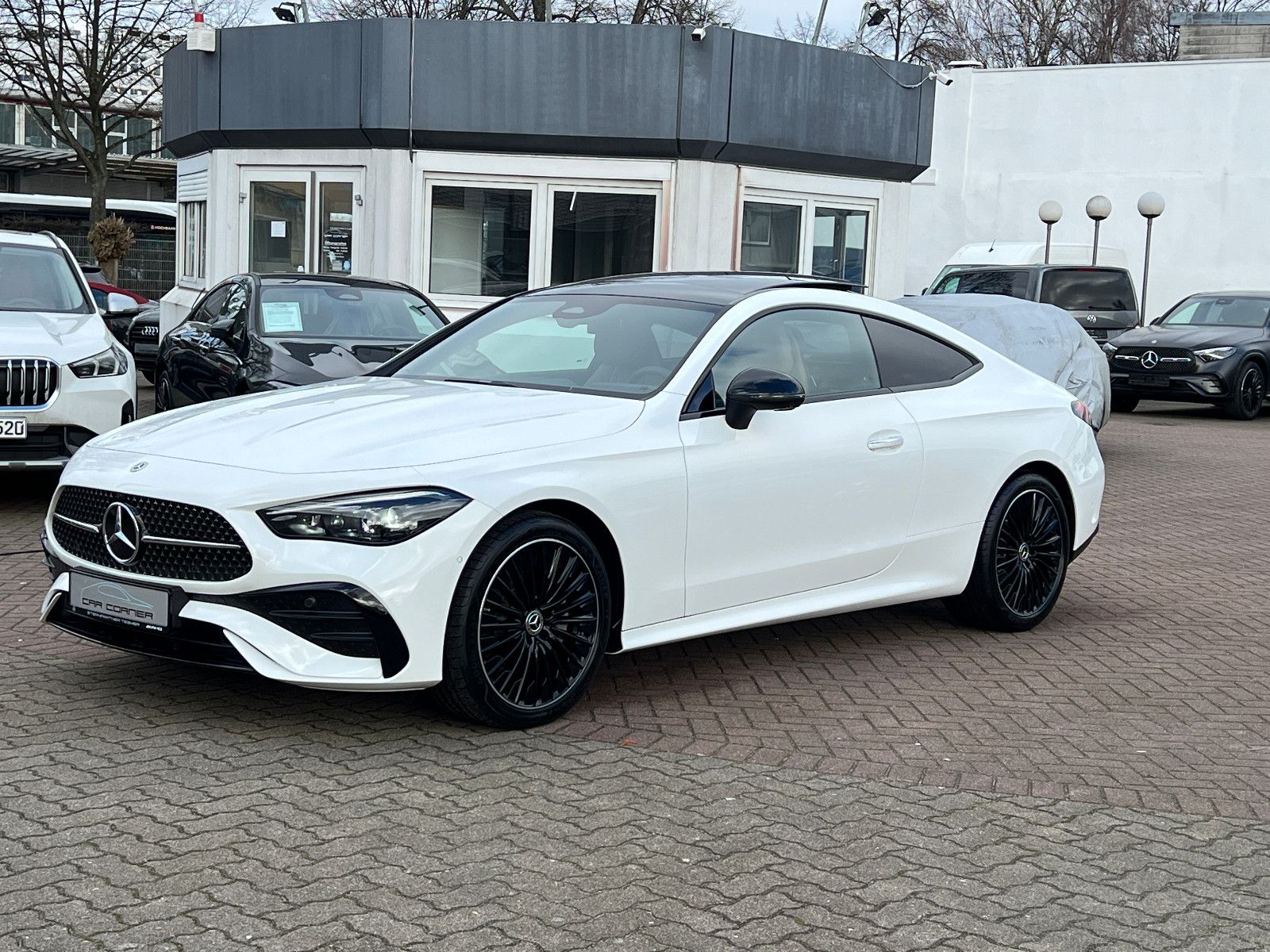 Fahrzeugabbildung Mercedes-Benz CLE 200 AMG LINE PREMIUM PANORAMA SITZKLIMA