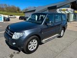Mitsubishi Pajero 3.2 DI-D Invite AHK Automatik - gebrauchte Mitsubishi Pajero aus dem Jahr 2010