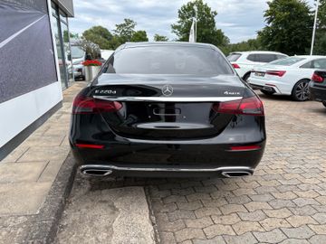 Fahrzeugabbildung Mercedes-Benz E 220 d Lim. 4Matic AUt. Navi Burmester SHZ uvm.