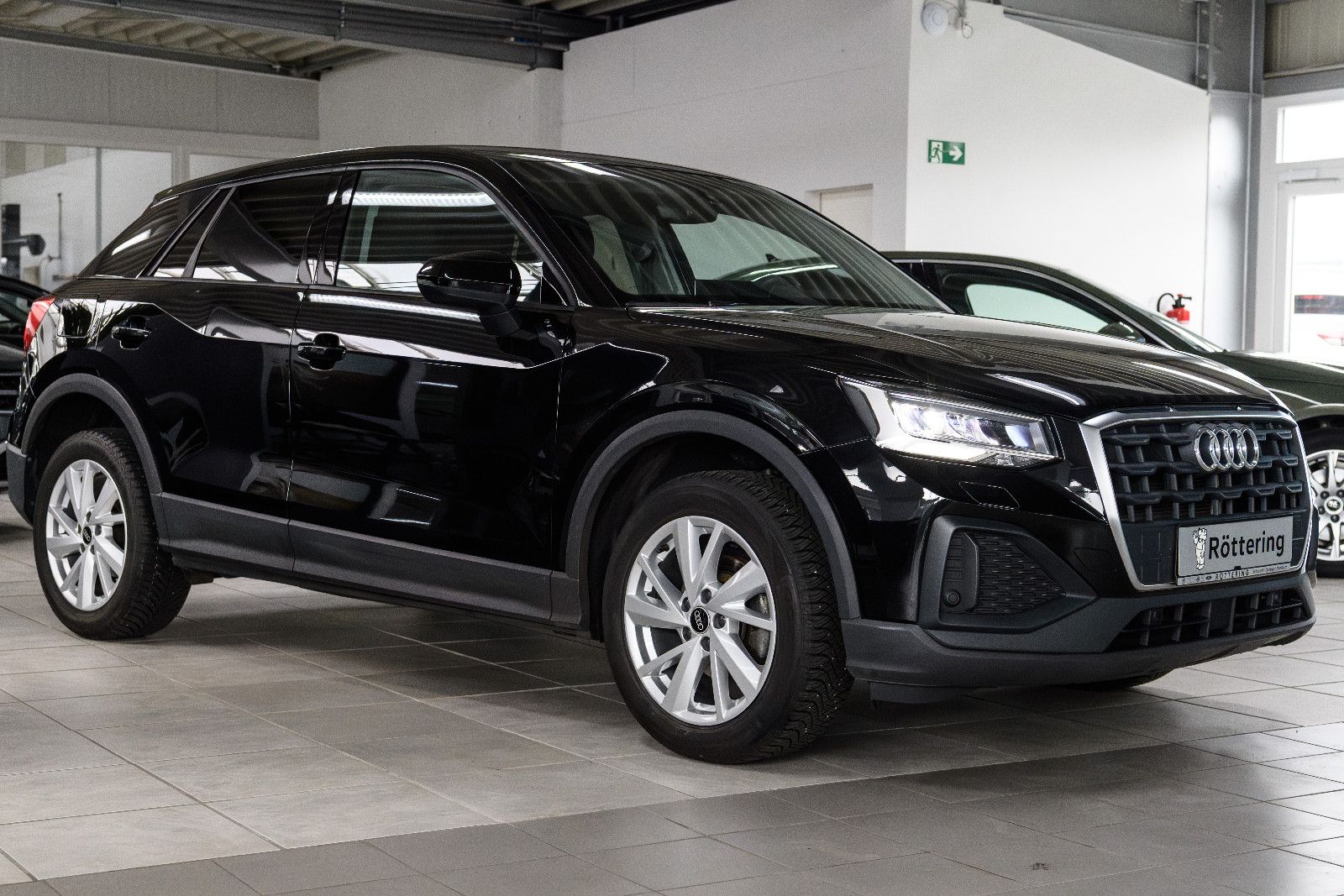 Fahrzeugabbildung Audi Q2 35 TFSI S tronic LED/SZH/NAVI