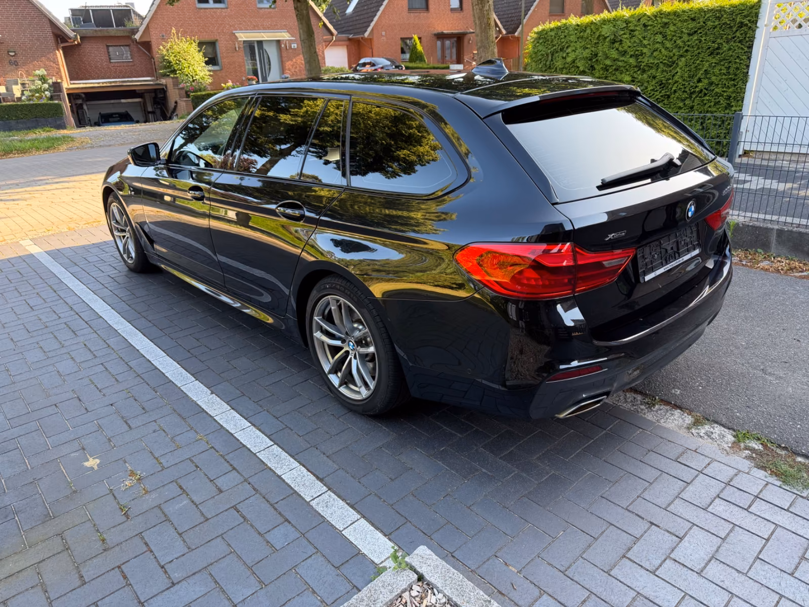 BMW 530d xDrive/Touring/M-Sport/LED/HUD/Live Cockpit