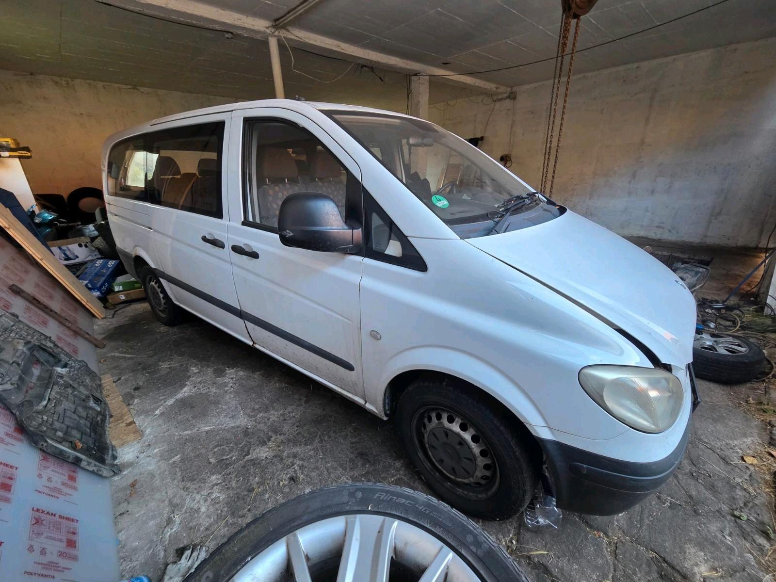 Mercedes-Benz Vito 2005 — салон