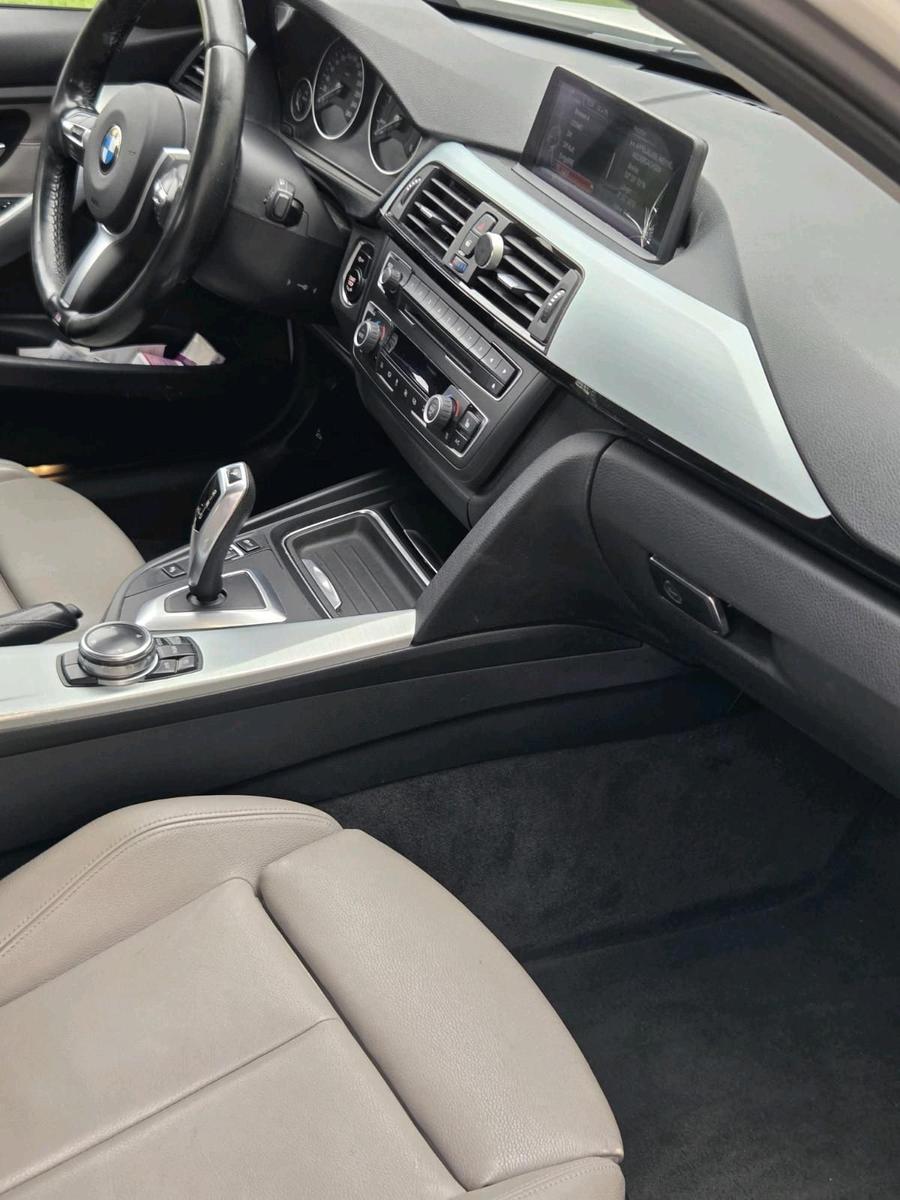 BMW 320 2013 — photo 8