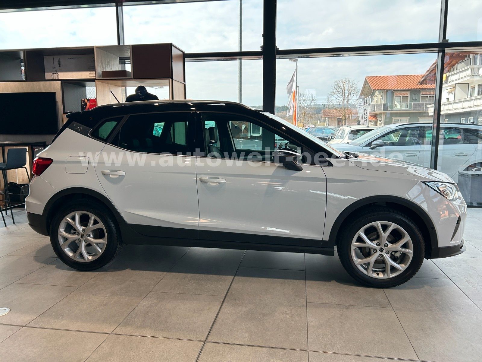 Seat Arona - Bild 2