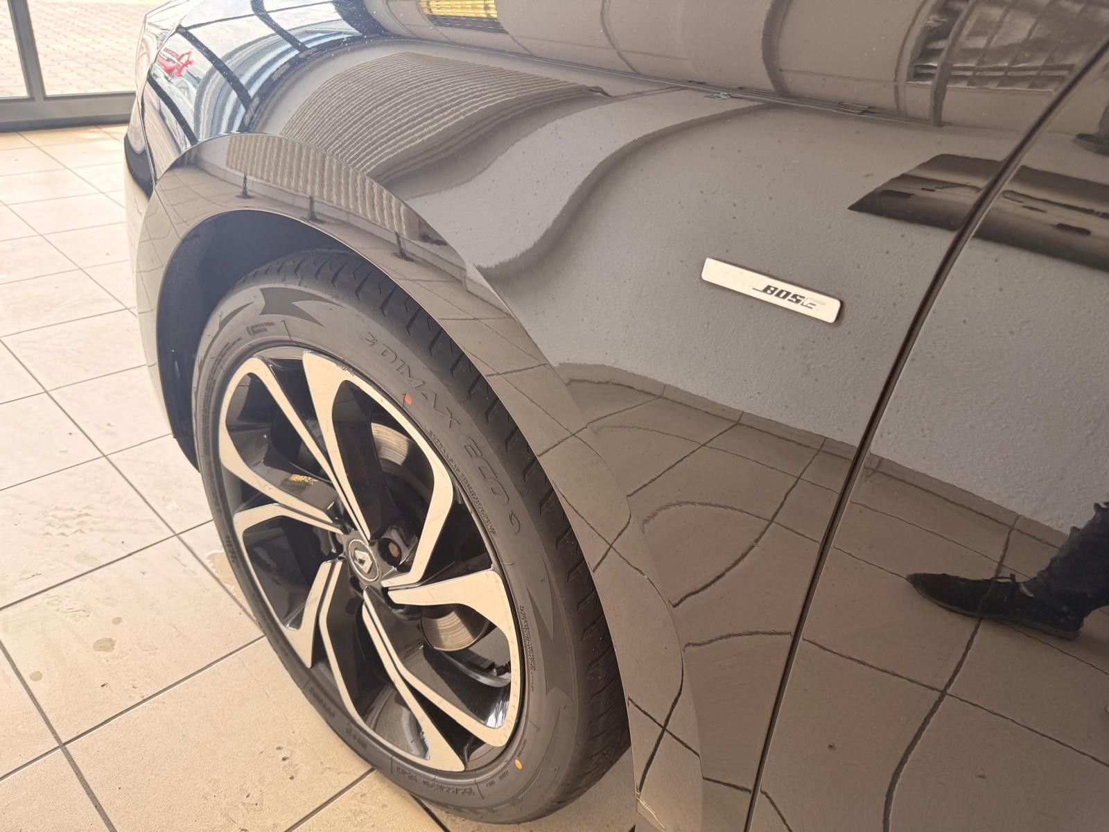 Fahrzeugabbildung Renault Scenic ENERGY dCi 160 EDC Bose Edition/ 7.SITZER