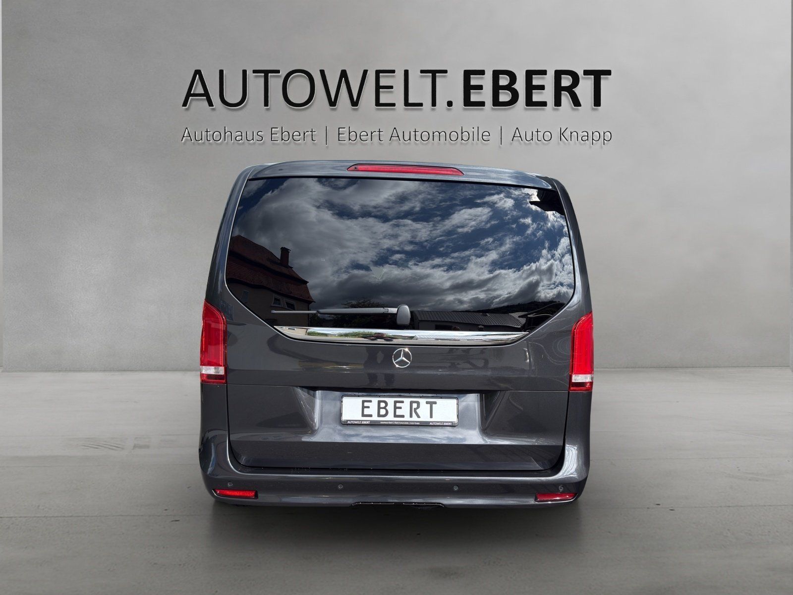 Fahrzeugabbildung Mercedes-Benz V 300 d L EDITION DISTRO AHK MBUX ILS el.Heckkla