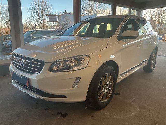 Volvo XC60 2.0D Summum 2WD LEDER AHK BLUETOOTH