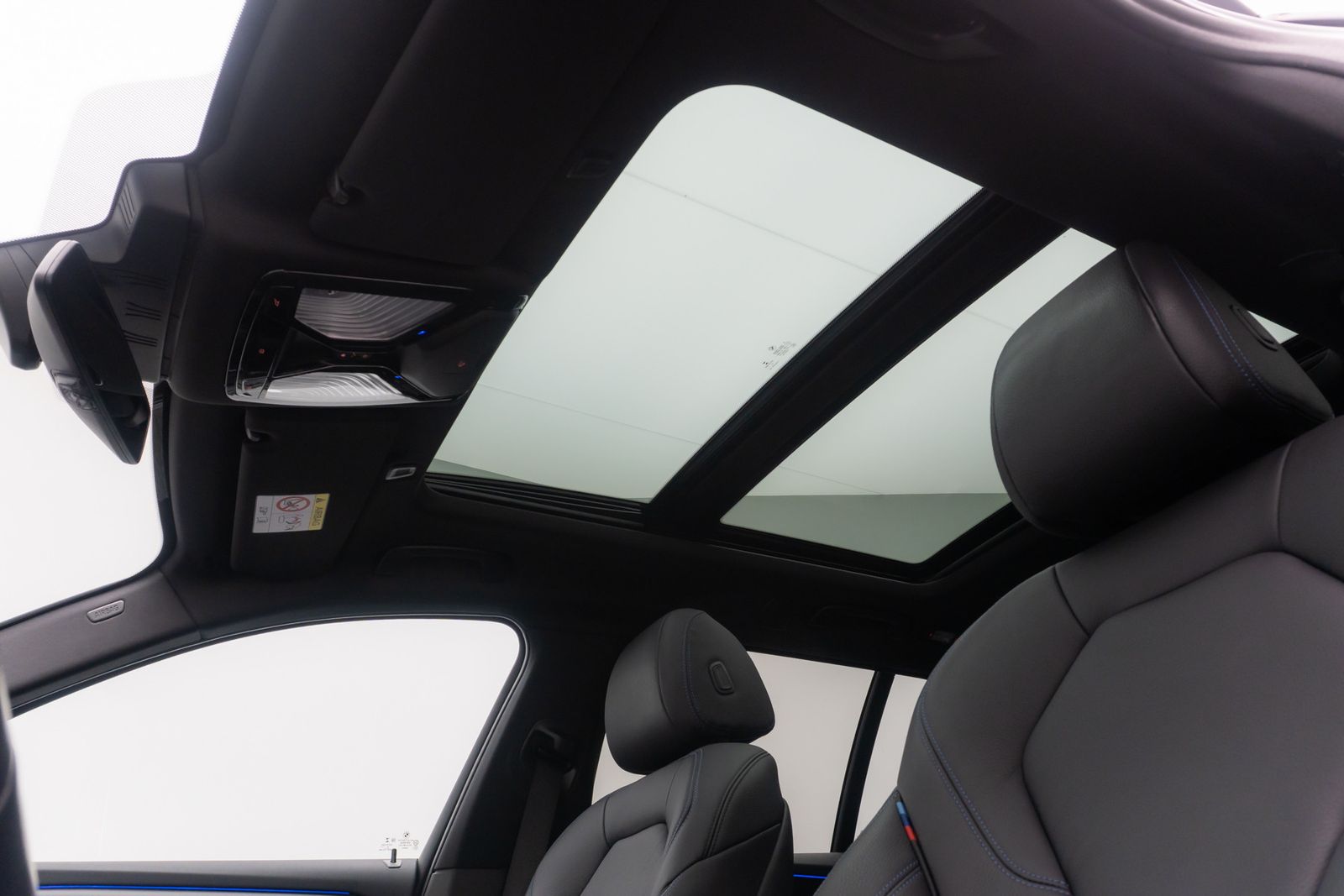 Fahrzeugabbildung BMW 540d xD M Sport Panorama HUD H/ K DAB SoftClose