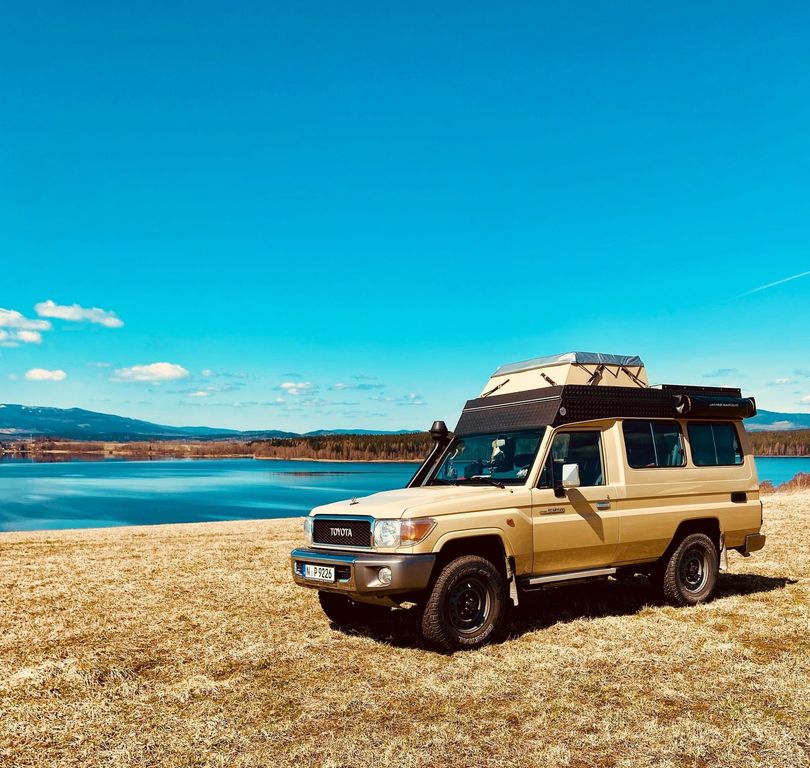 Image of Toyota Land Cruiser