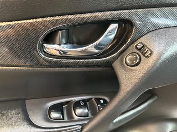 Nissan X-Trail N-Vision *TÜV Neu*Navi*Pano*