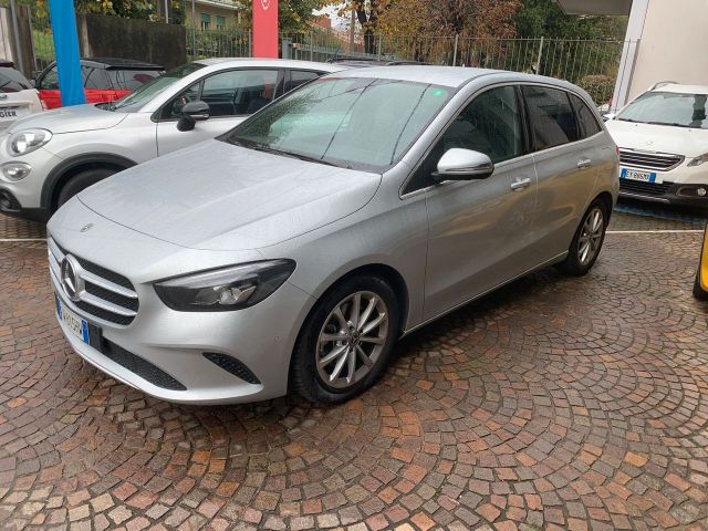 Mercedes-Benz B 220 4Matic Premium