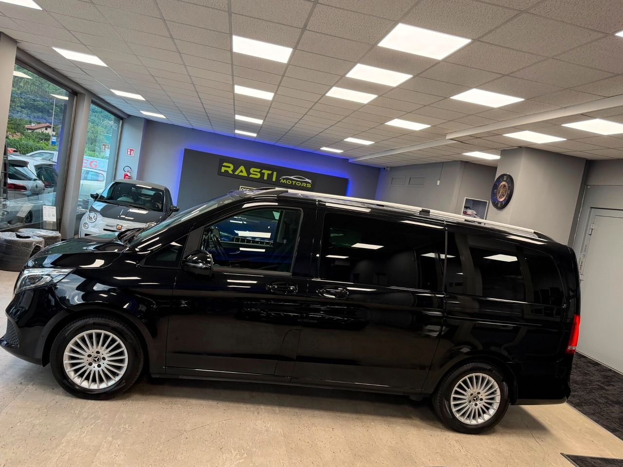 Mercedes-Benz Mercedes-benz V 220 d Automatic Exclusive Long imagem 2