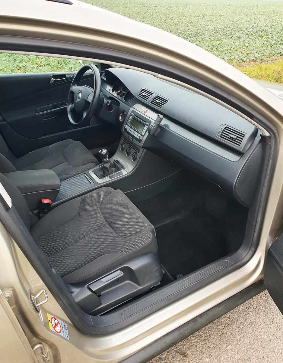 Volkswagen Passat 2006 — photo 12